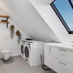 Apartamento 2 Bedroom Cozy In *