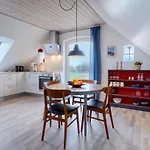 2 Bedroom Cozy In Apartamento