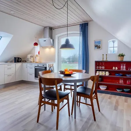2 Bedroom Cozy In 公寓